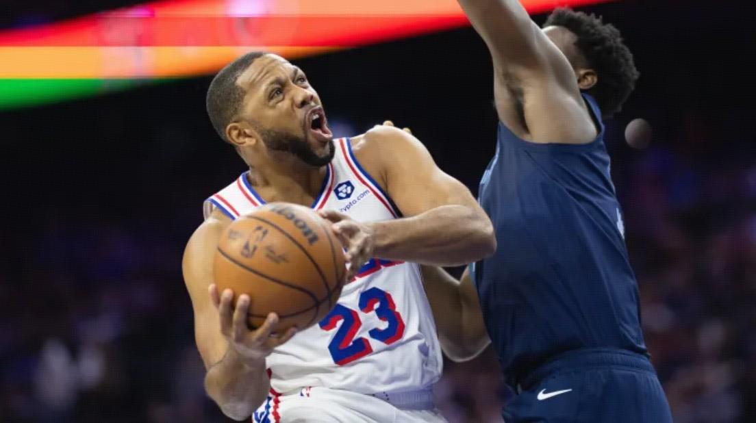 麻将胡了-记者：灰熊已裁掉交易得来的埃里克-戈登；他将进入买断市场